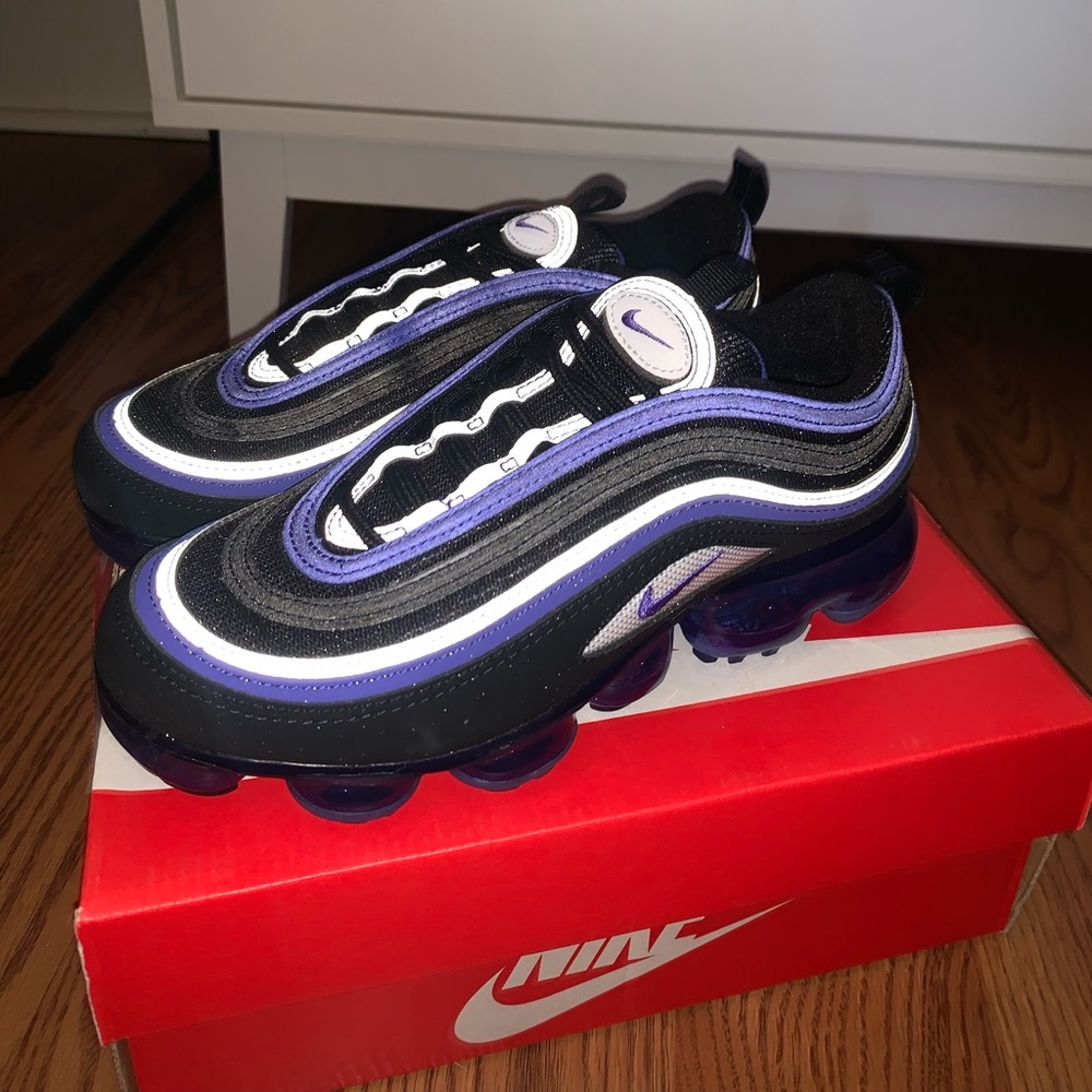 NIKE AIR VAPORMAX ‘97 YOUTH 5 / Womens 6.5
